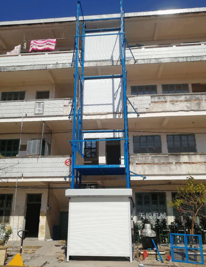 伊犁室外升降货梯